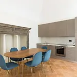 Apartament Palazzo Odescalchi *
