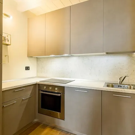 アパート Palazzo Odescalchi コモ