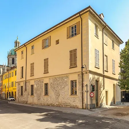 Apartment Palazzo Odescalchi *