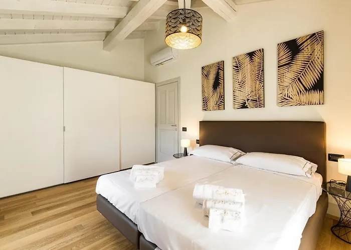 Palazzo Odescalchi Apartamento *