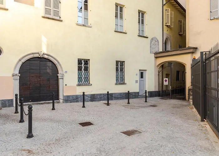 Palazzo Odescalchi Como