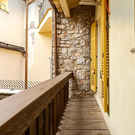 Palazzo Odescalchi * Como