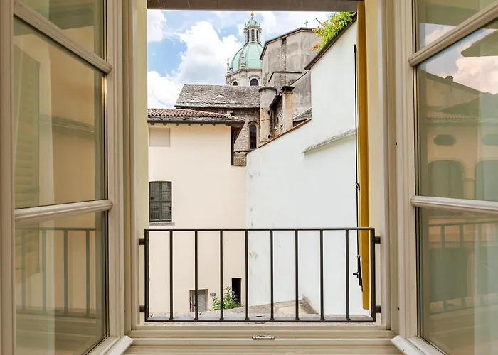 Palazzo Odescalchi * Como